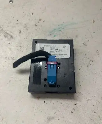 Keyless (KESSY) go control unit/module