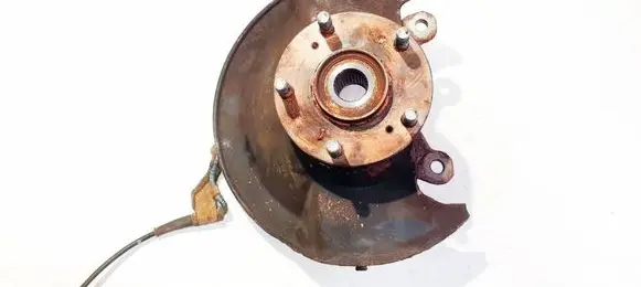 Honda CR-V Front wheel hub