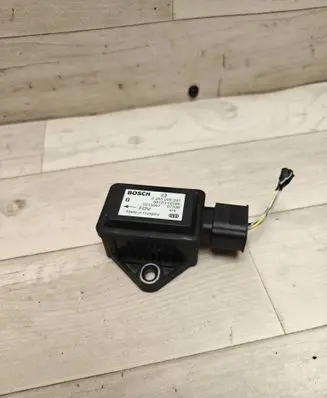 Toyota Avensis T250 ESP acceleration yaw rate sensor 0265005297 8918302020