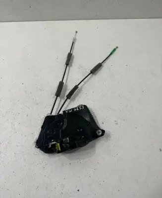 Toyota Yaris XP210 Front door lock