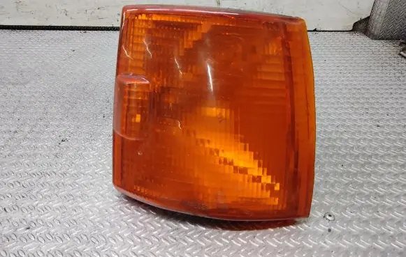 Volkswagen Transporter - Caravelle T4 Front indicator light 183321B