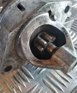 Mazda 121 Starter motor M3T33081 1123