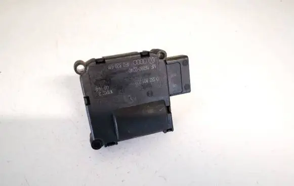 Audi A8 S8 D3 4E Air flap motor/actuator 4f0820511 0132801323