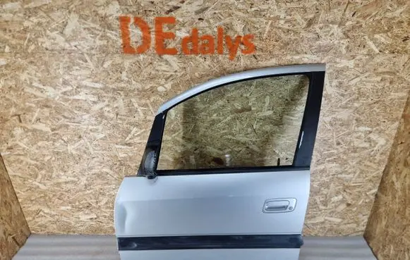 Opel Zafira A Front door