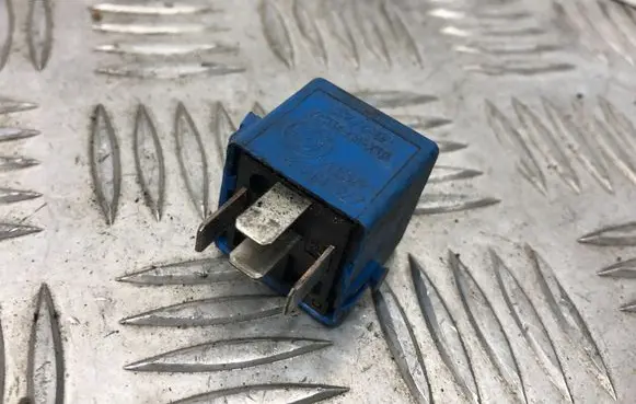 BMW 5 E60 E61 Other relay 6915327 6136 V23134K59X313
