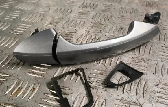 Mercedes-Benz C AMG W204 Rear door handle trim 