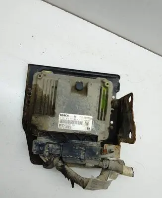 Opel Zafira B Engine control unit/module 0281014024 55205622 1039S18743