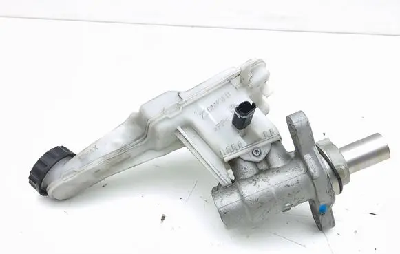 Peugeot 308 Master brake cylinder 9829975280 0204856221