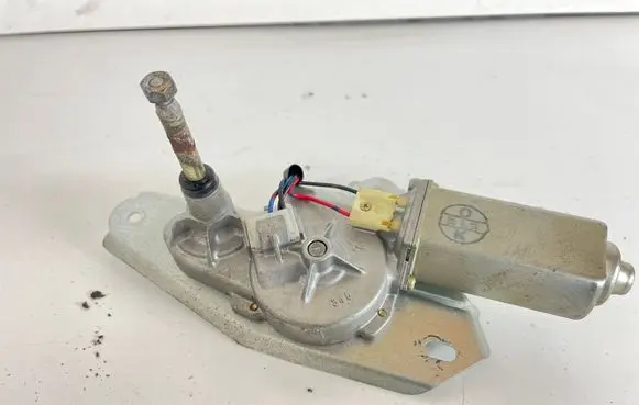 Rear window wiper motor