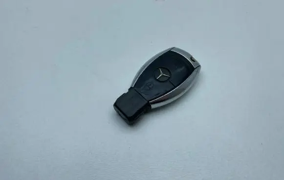 Mercedes-Benz E W212 Ignition key/card 