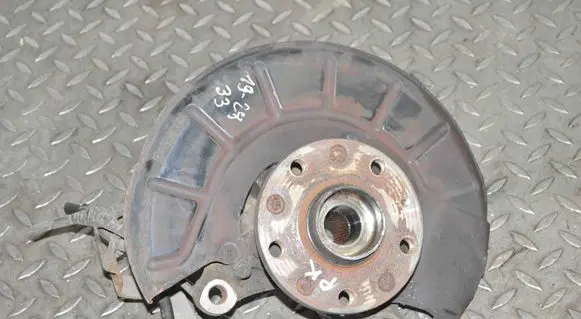 Volkswagen Scirocco Front wheel hub