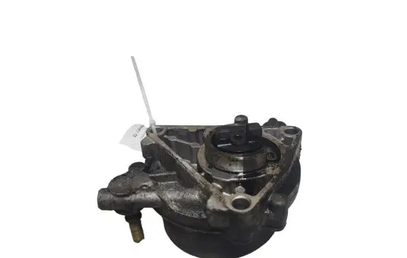 Opel Astra H Vacuum pump 55205444
