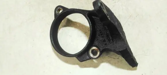 Toyota Avensis T270 Engine mounting bracket 4345705050