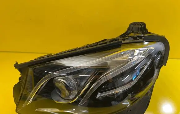 Mercedes-Benz E W213 Headlight/headlamp A2139067506