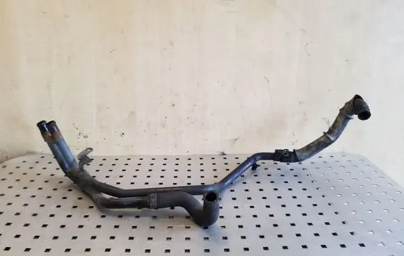 Volkswagen Touareg I Engine coolant pipe/hose 7L6121070BD