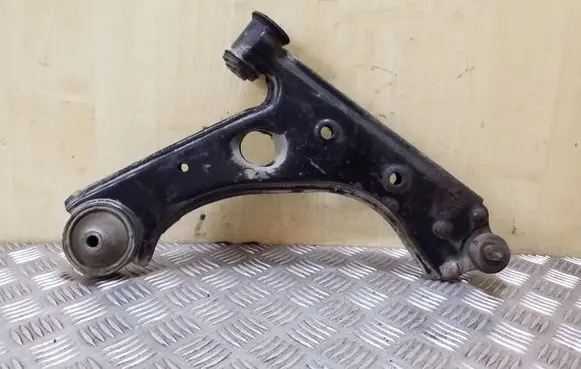 Opel Corsa D Front lower control arm/wishbone