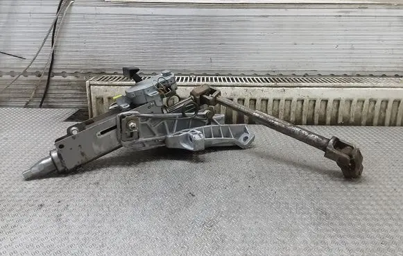 Volvo V50 Steering wheel axle 30680132