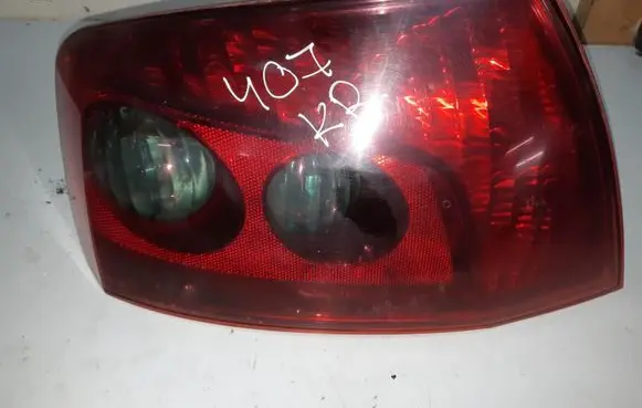 Peugeot 407 Rear/tail lights