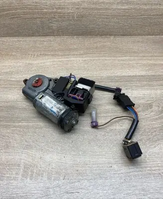 Audi A6 S6 C4 4A Sunroof motor/actuator 4A0877795 403773