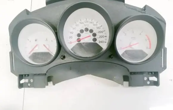 Dodge Caliber Speedometer (instrument cluster) P05107004AH