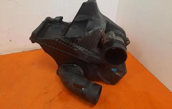 Renault Modus Air filter box