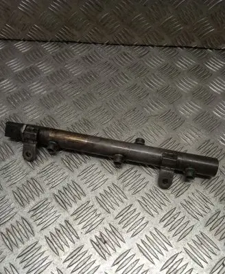 Mercedes-Benz C W204 Fuel main line pipe A6420702695