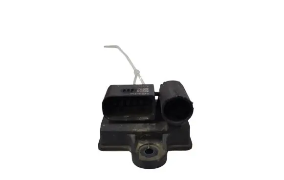 Mercedes-Benz C W204 Glow plug pre-heat relay A6519000900 0522120204