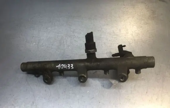 Citroen C5 Fuel main line pipe 0445214019 6310391