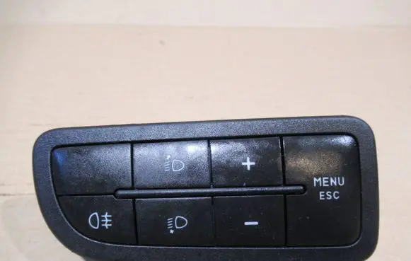 Fiat Grande Punto Headlight level height control switch 735367268