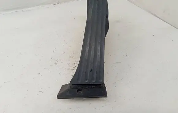 BMW 5 E60 E61 Accelerator throttle pedal 6772645 25916010