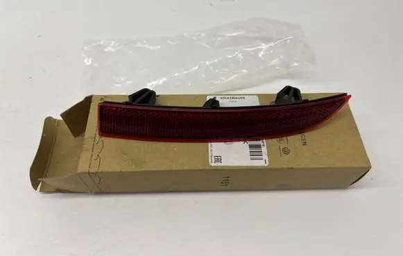 Rear tail light reflector