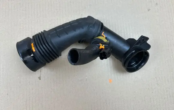 Opel Combo E Air intake hose/pipe 9810921180
