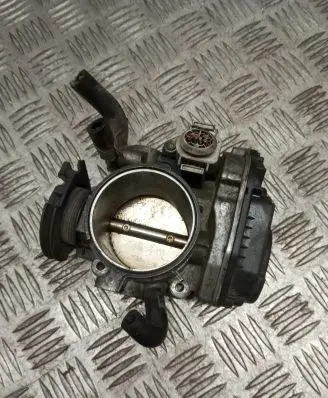 Audi A3 S3 8L Throttle valve 06A133064M