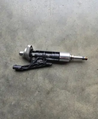 BMW X5 G05 Fuel injector 0261500541