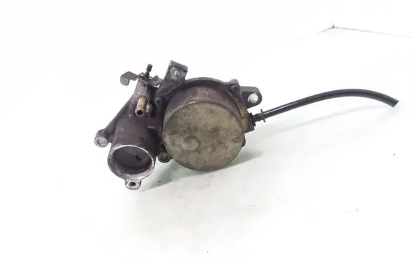Jaguar X-Type Vacuum pump