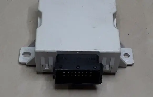 Toyota Avensis T250 Window wiper relay 150696