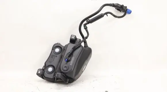 Volkswagen PASSAT B8 AdBlue liquid reservoir 3Q0131877F