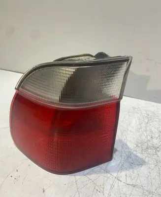 BMW 5 E39 Rear/tail lights 2496321 301243V5 1019910