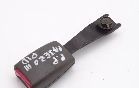 Mitsubishi Pajero Front seatbelt buckle 021213J5P