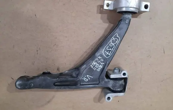 Volvo XC60 Front control arm 12345Q637