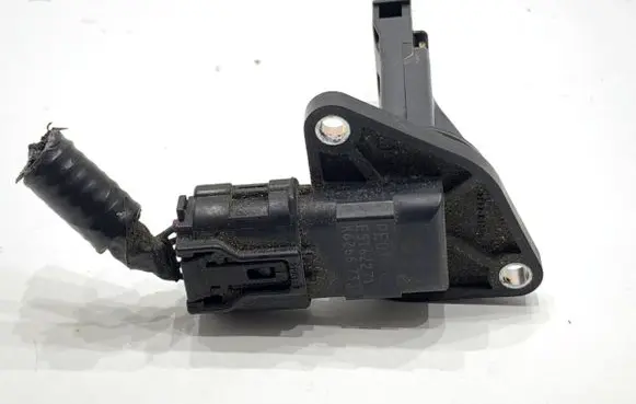 Mazda CX-3 Mass air flow meter E5T62271