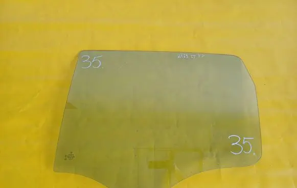 Mercedes-Benz A W169 Rear door window glass