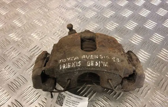 Toyota Avensis T220 Front brake caliper
