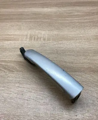 Volkswagen PASSAT B5 Front door exterior handle 3B0837207