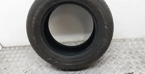 Volvo XC60 R17 summer tire 23565R17