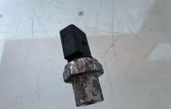 Air conditioning (A/C) pressure sensor
