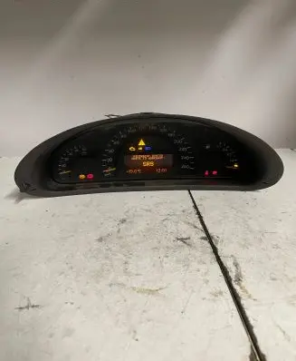 Mercedes-Benz C W203 Speedometer (instrument cluster) A2035403047 110080231