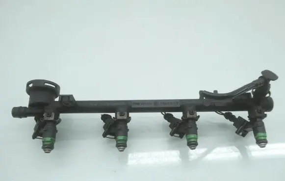 Renault Scenic II - Grand scenic II Fuel main line pipe 7700107405