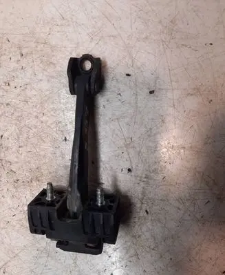Opel Zafira B Rear door check strap stopper 13214193