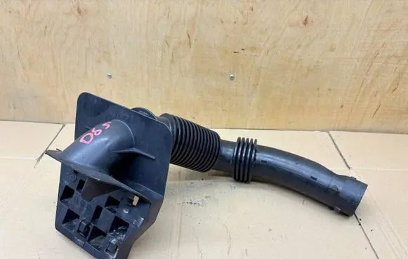 Citroen DS5 Air intake duct part 9685952880
